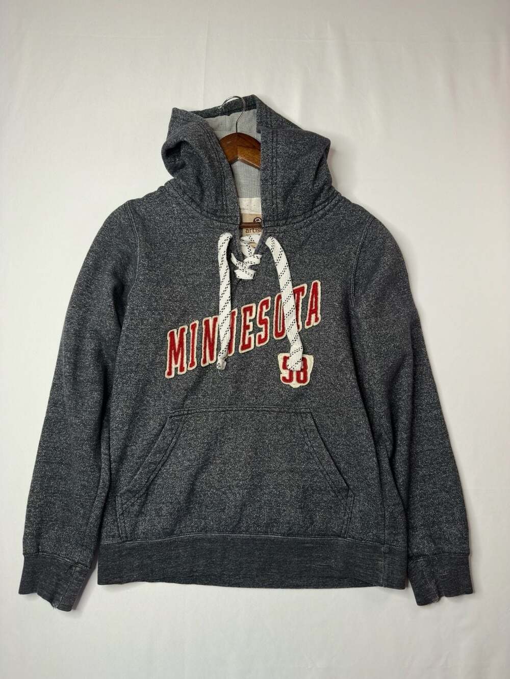 Artisans Minnesota 98 Hoodie Size S Gray Laced Pullover Sweatshirt
